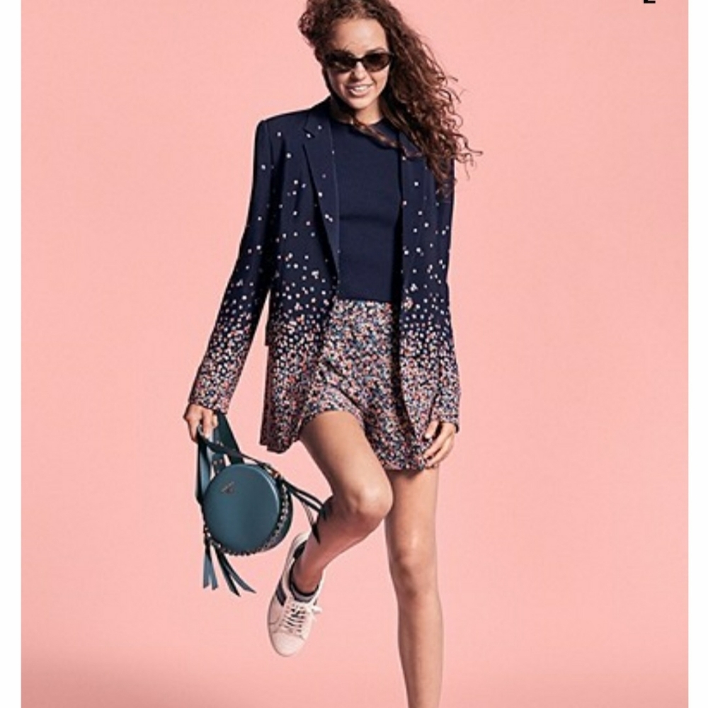 " Host Pick " Micheal Kors Ombré floral  Blazer